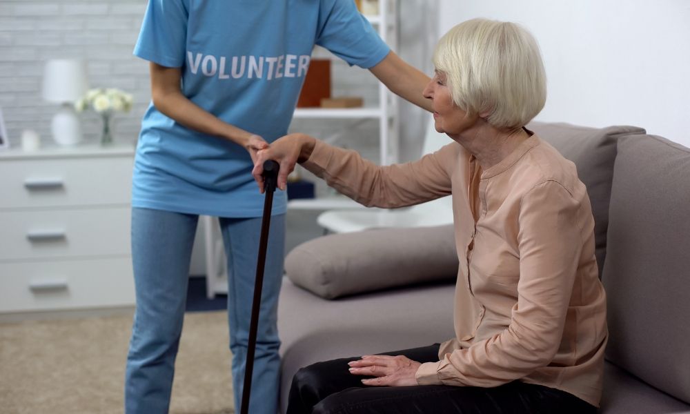 Mali činovi ljubaznosti prema drugima podižu raspoloženje i jačaju osećaj povezanosti